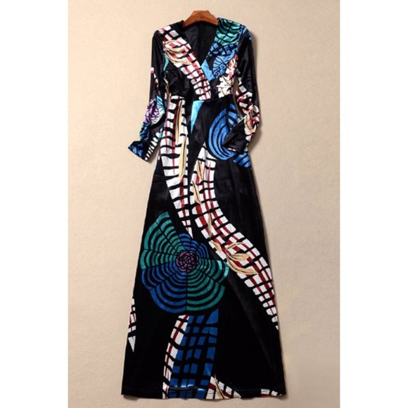 Penna&Pine Dresses & Skirts - 1 LEFT ** Velvet and Silk Print Gown